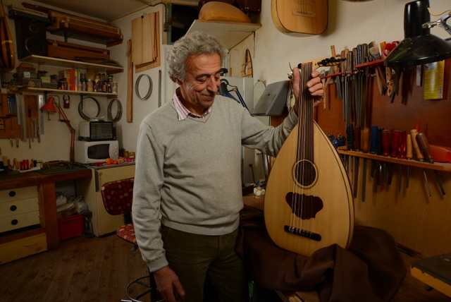 Alexandre Bioud dans son atelier